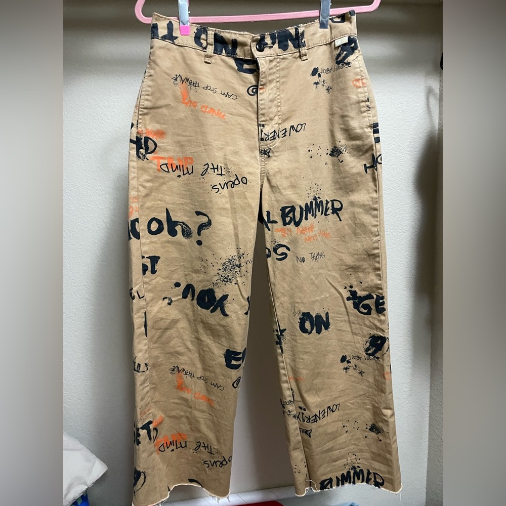 Urban Outfitters men’s tan urban street wear pants with Words / Graffiti Medium